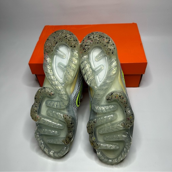 Nike Air Vapormax 2021 FK Men's Wolf Grey Volt Logo Sneaker DH4085-001 Sz 10 - Picture 6 of 9